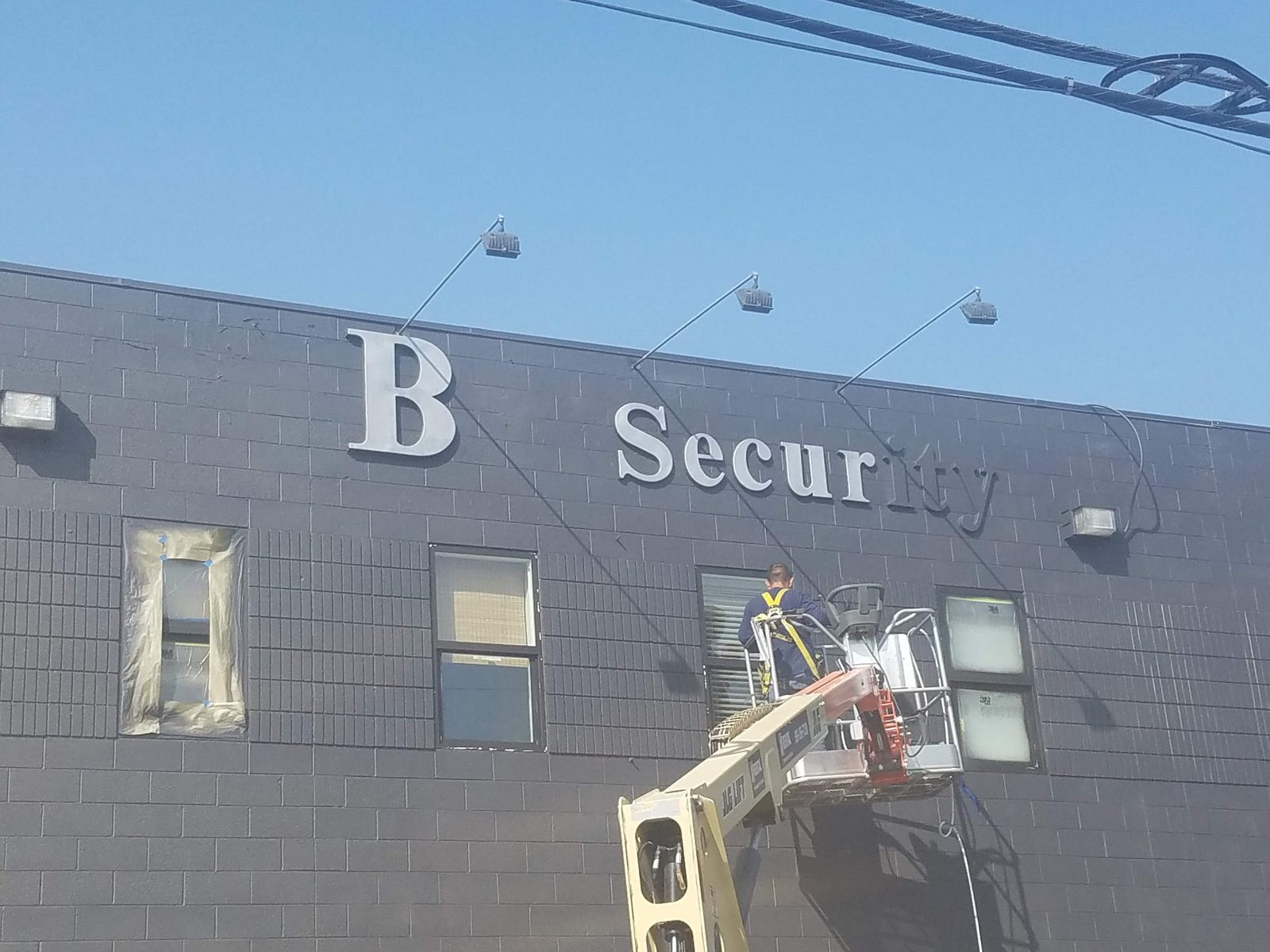 Commercial Building B exterior painting in Utah